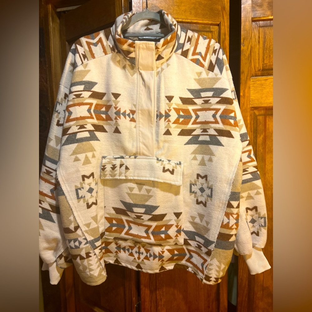 Western themed sweatshirt/pullover. Size L (runs large)